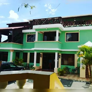 Colinas Del Valle Hotel